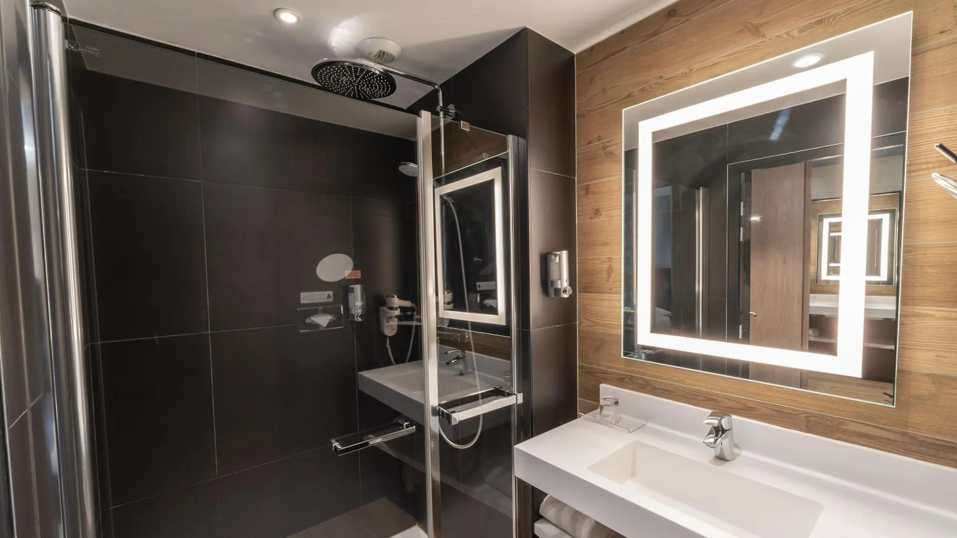 Brit Hotel Ker Lann Aeroport - Parc Expo Bruz