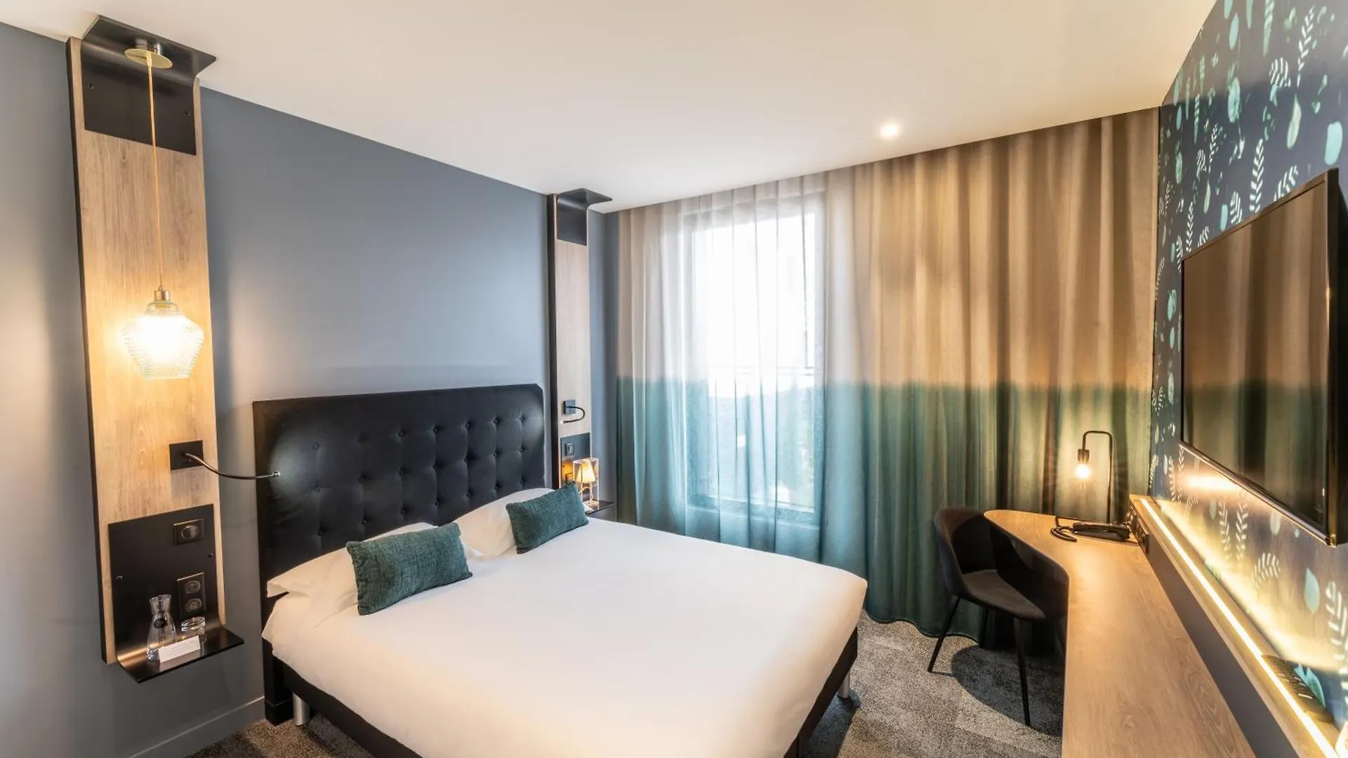 Brit Hotel Ker Lann Aeroport - Parc Expo Bruz 3*,  France
