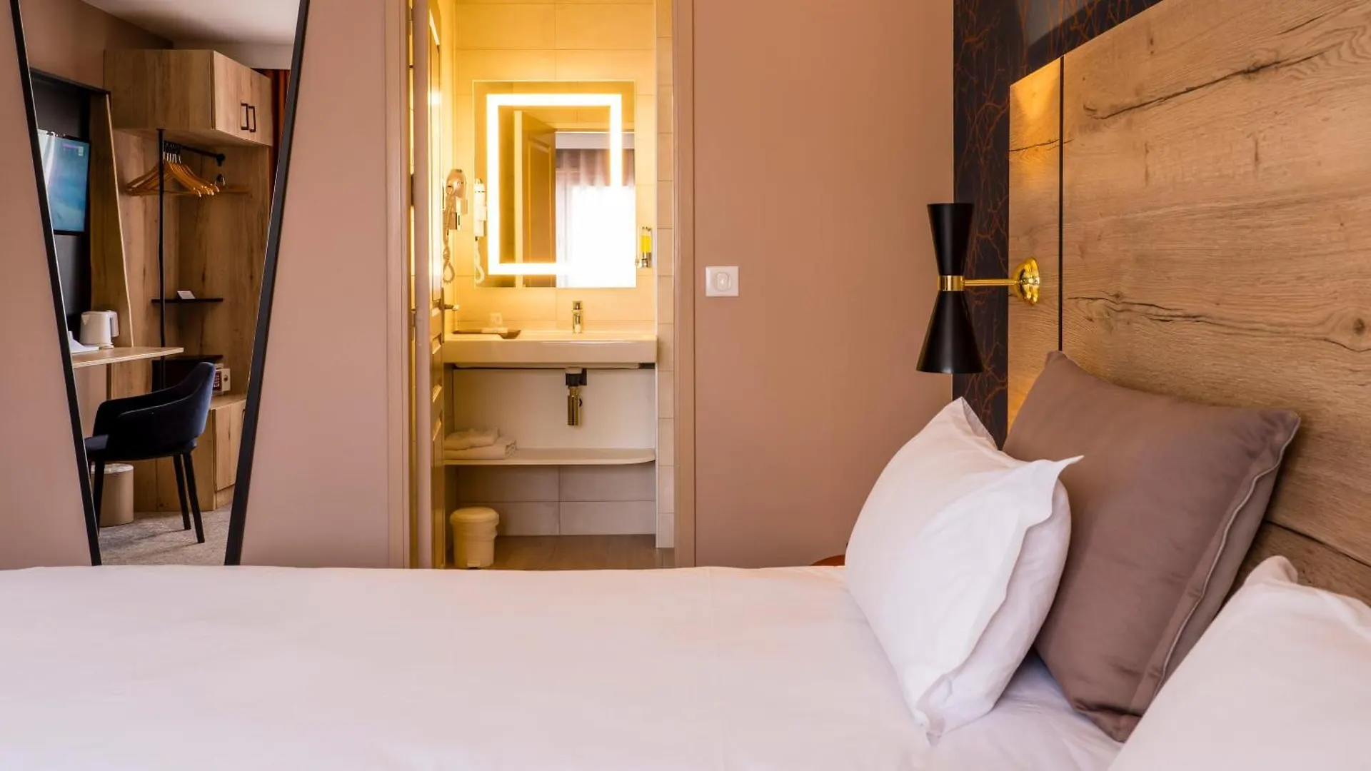 ***  Brit Hotel Ker Lann Aeroport - Parc Expo Bruz France